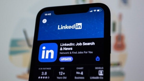 LinkedIn Post Size: Complete 2025 Guide